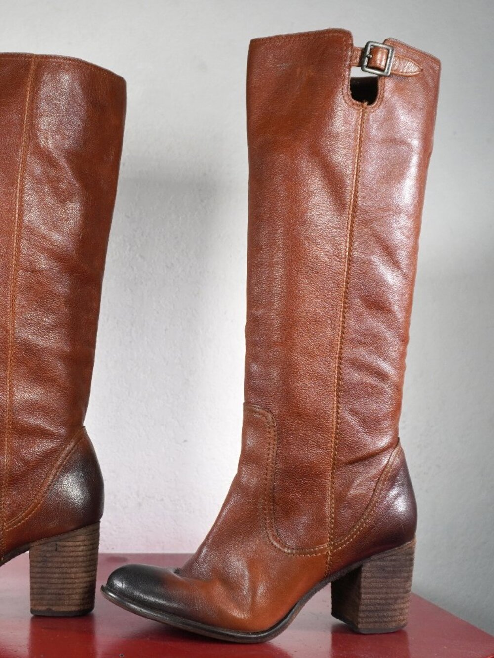 Women's Vince Camuto Brown Leather Knee-High Tall Long Fashion Pull-On Boots 7B